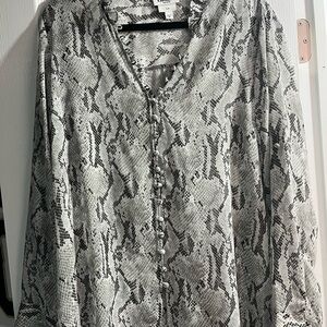 Express Gray Snake Print Blouse XL New without tags